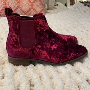 Tom’s Velvet Booties